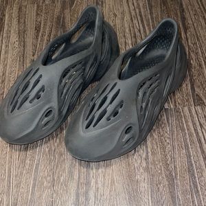 Yeezy foam runner